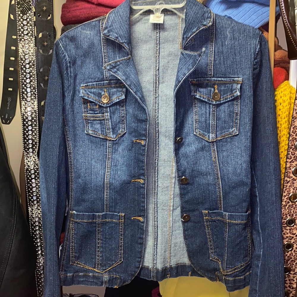 Women’s denim jacket
